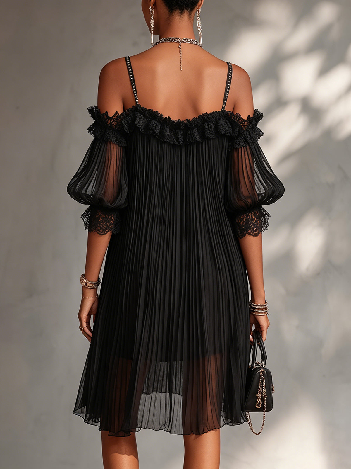 Juliette | Mini-robe noire en dentelle