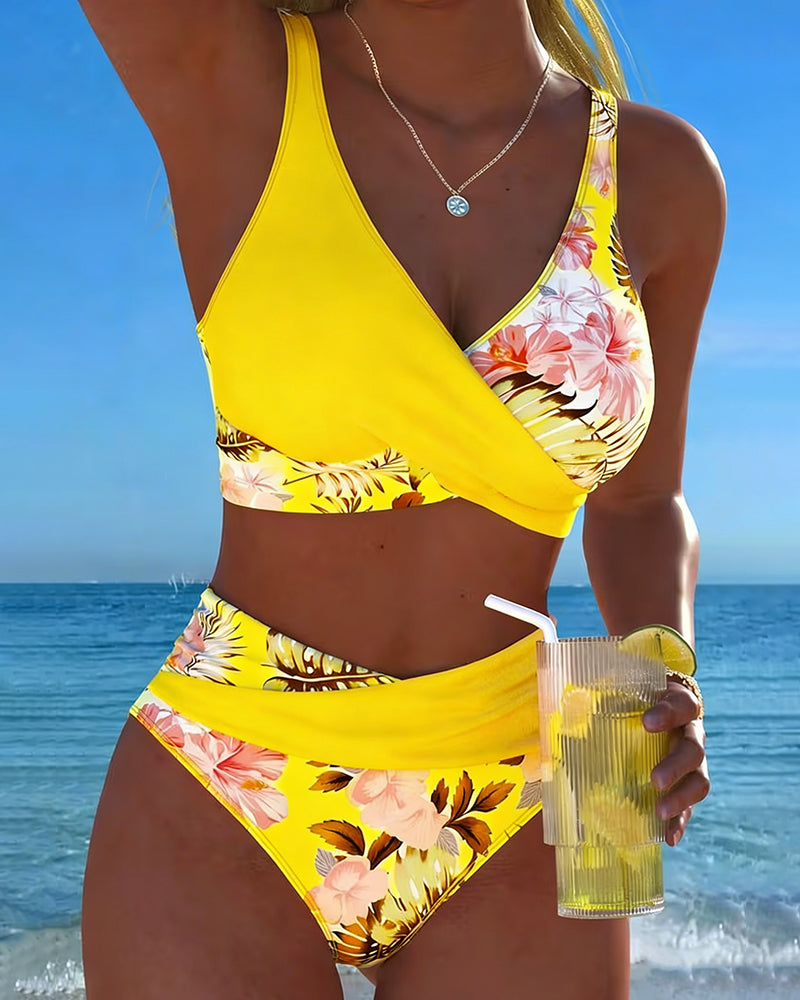 Jolina | Bikini floral qui ne passe pas inaperçu
